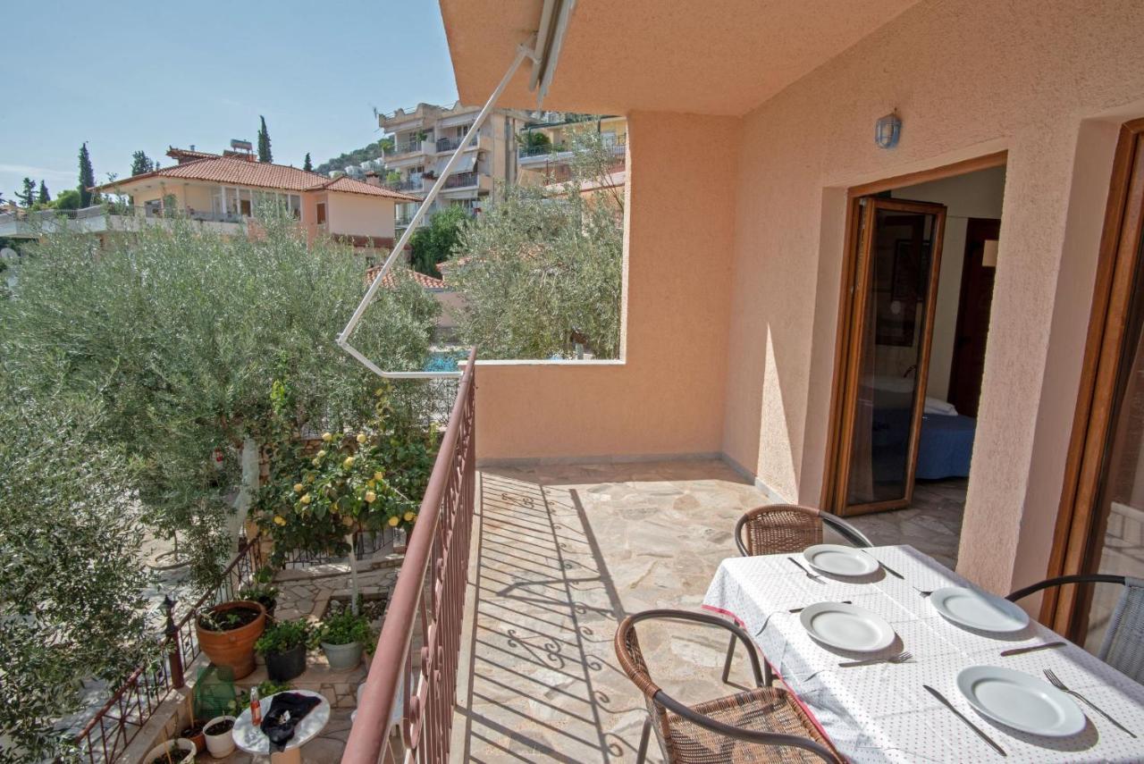 Kleoni Club Apartments Tolón Eksteriør bilde