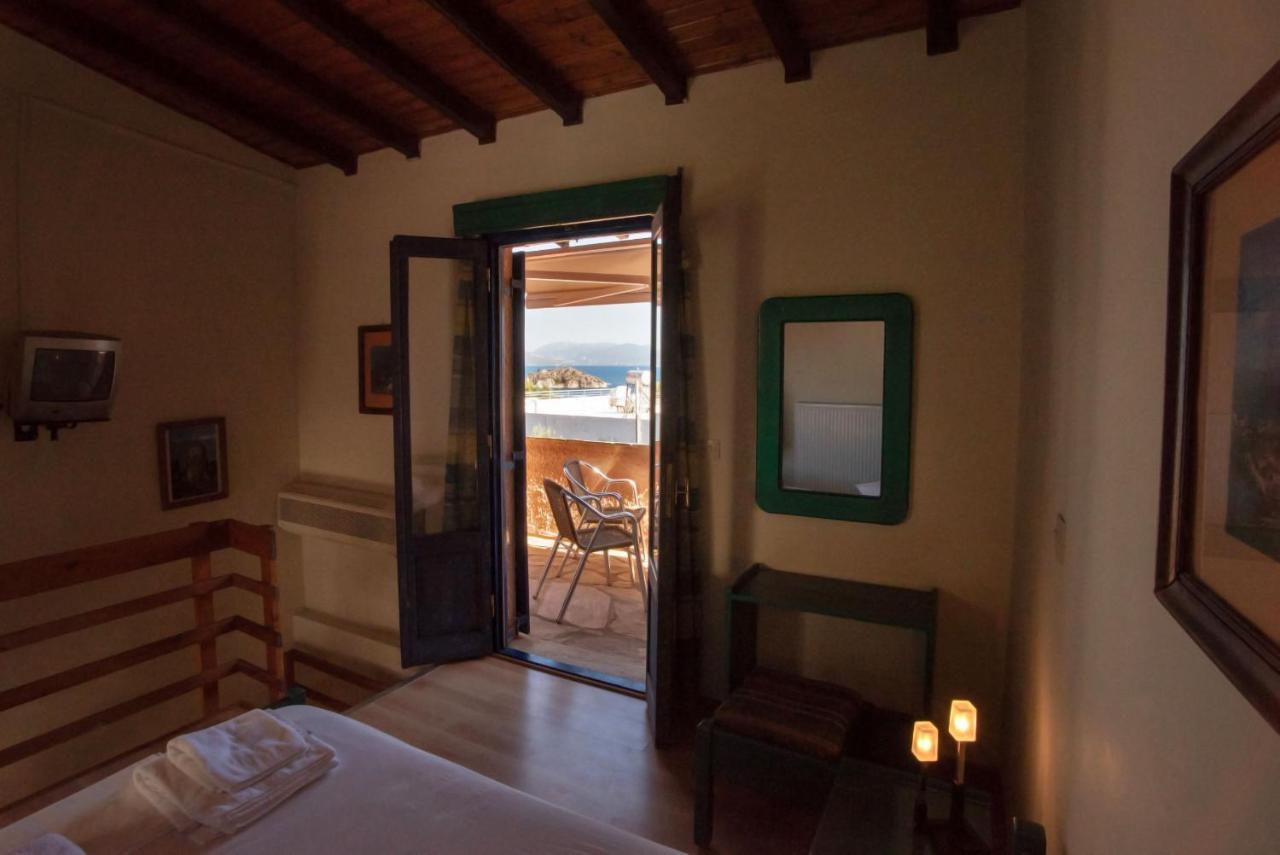 Kleoni Club Apartments Tolón Eksteriør bilde