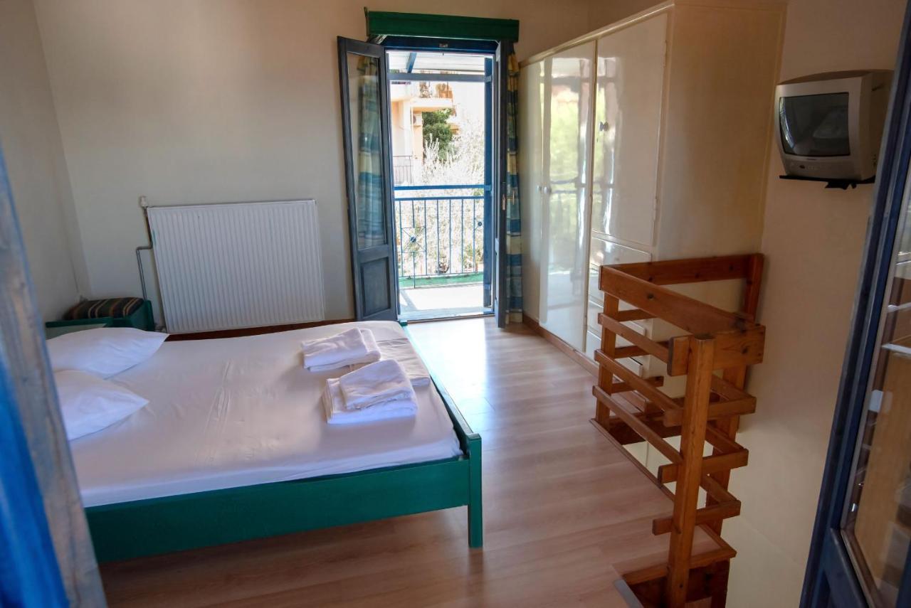 Kleoni Club Apartments Tolón Eksteriør bilde