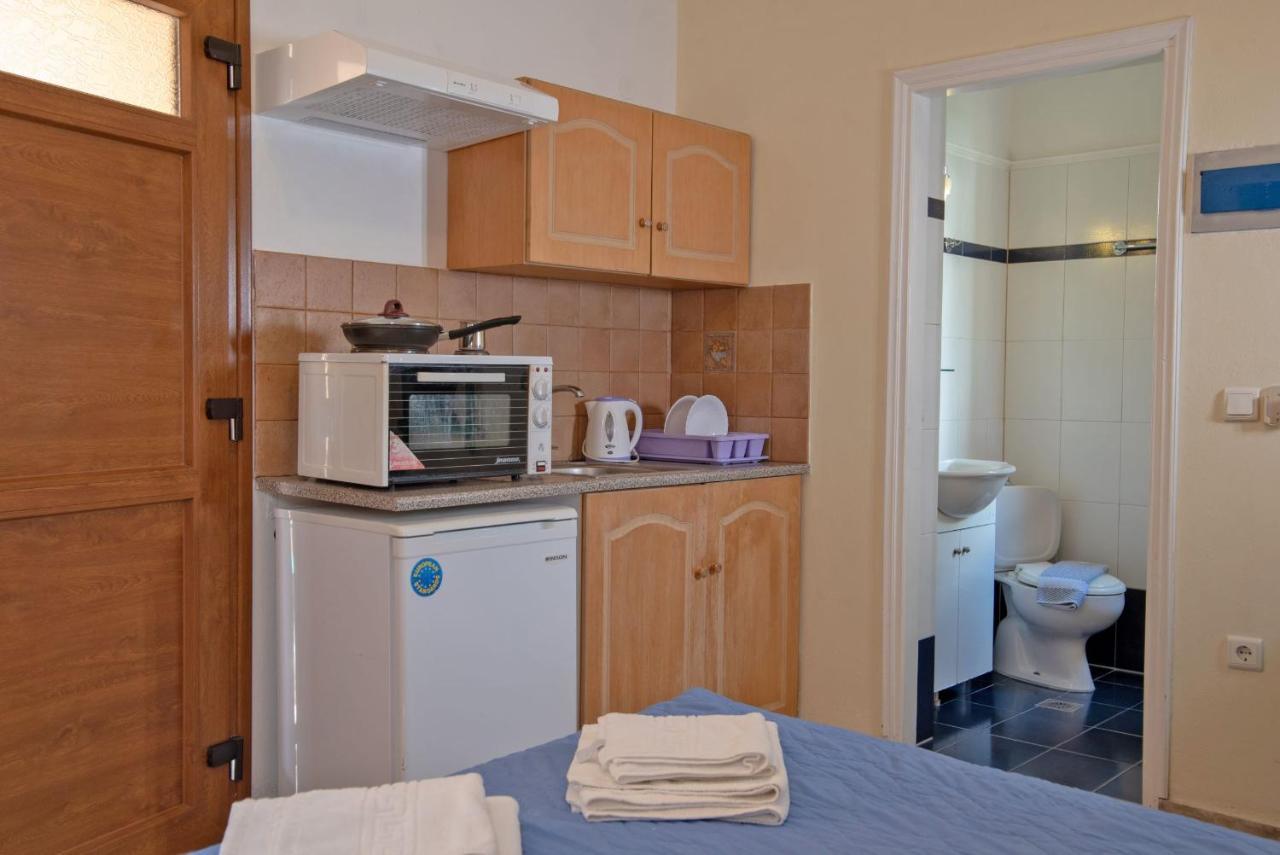 Kleoni Club Apartments Tolón Eksteriør bilde