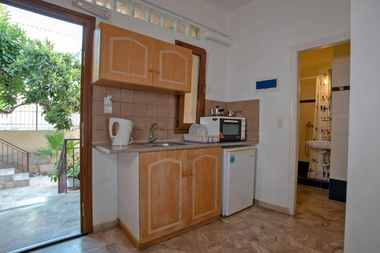 Kleoni Club Apartments Tolón Eksteriør bilde