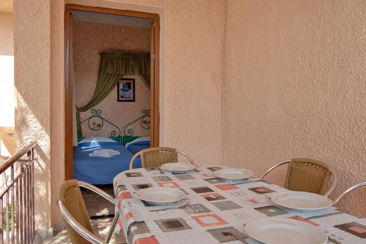 Kleoni Club Apartments Tolón Eksteriør bilde