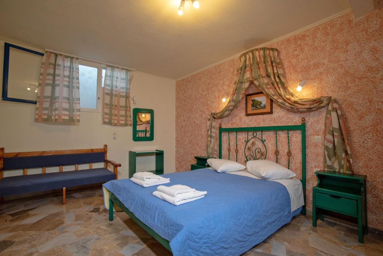 Kleoni Club Apartments Tolón Eksteriør bilde