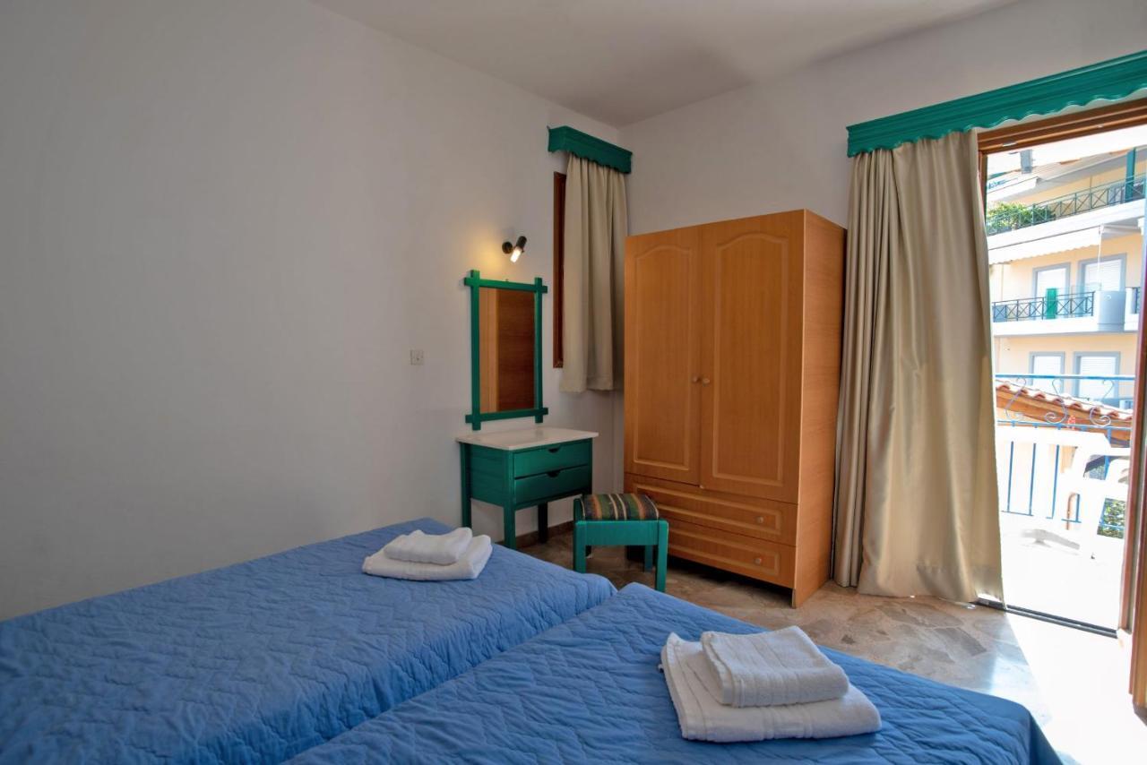 Kleoni Club Apartments Tolón Eksteriør bilde