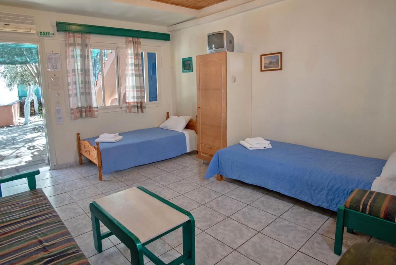 Kleoni Club Apartments Tolón Eksteriør bilde