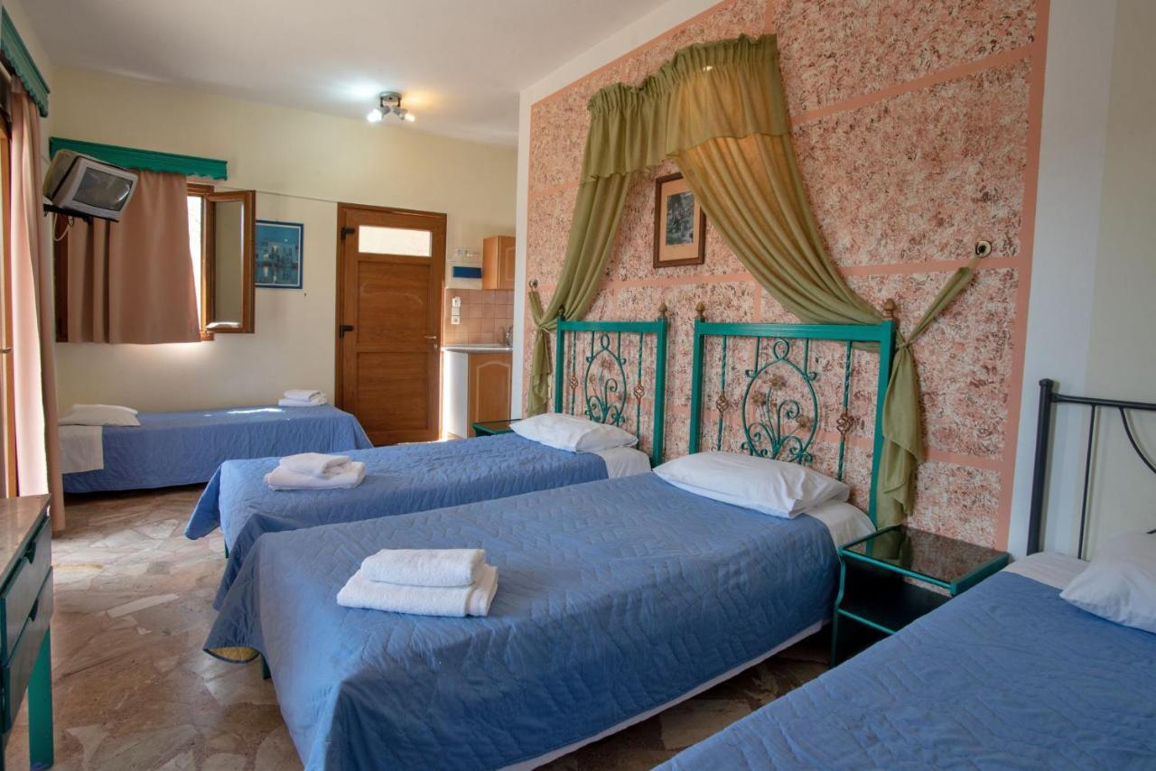 Kleoni Club Apartments Tolón Eksteriør bilde